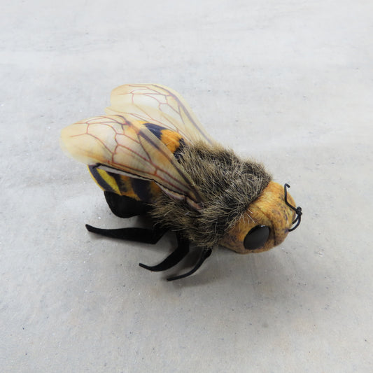 Finger Puppet: Mini Bee