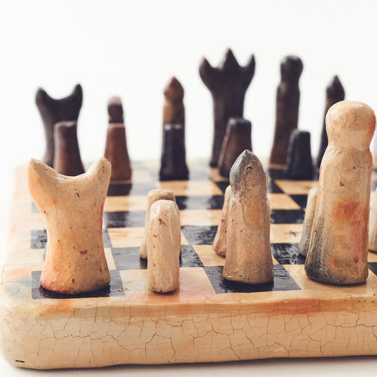 Flaÿou Clay Chess Set