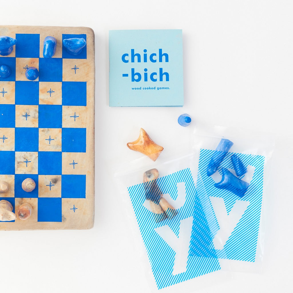 Flaÿou Clay Chess Set (Neon Blue)