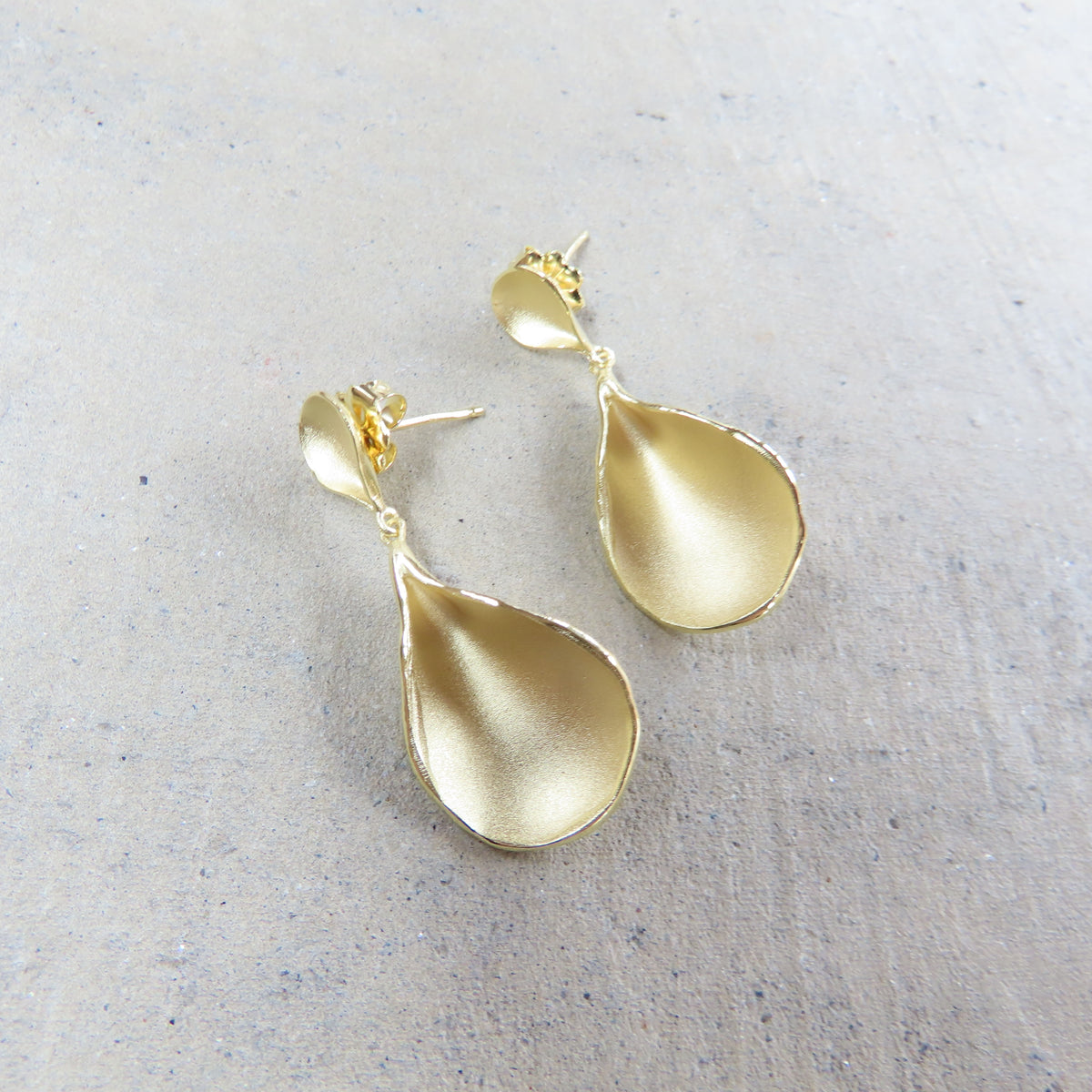 XL Petal Drop Stud Earrings in 18K Gold Vermeil