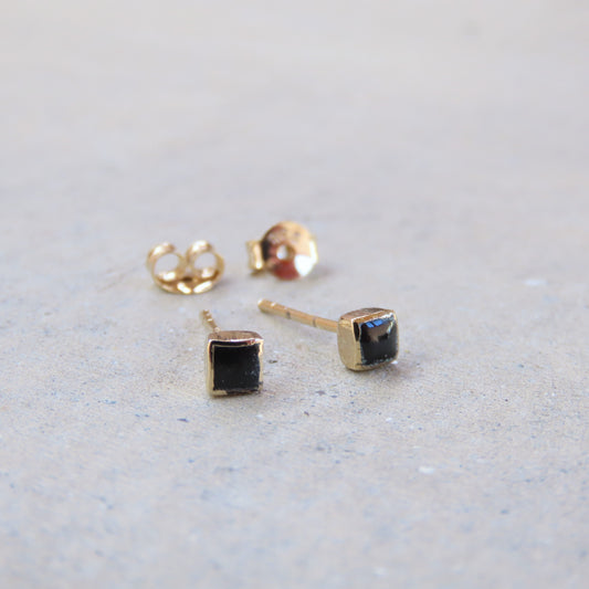 Abstract Studs: Gold Onyx Squares