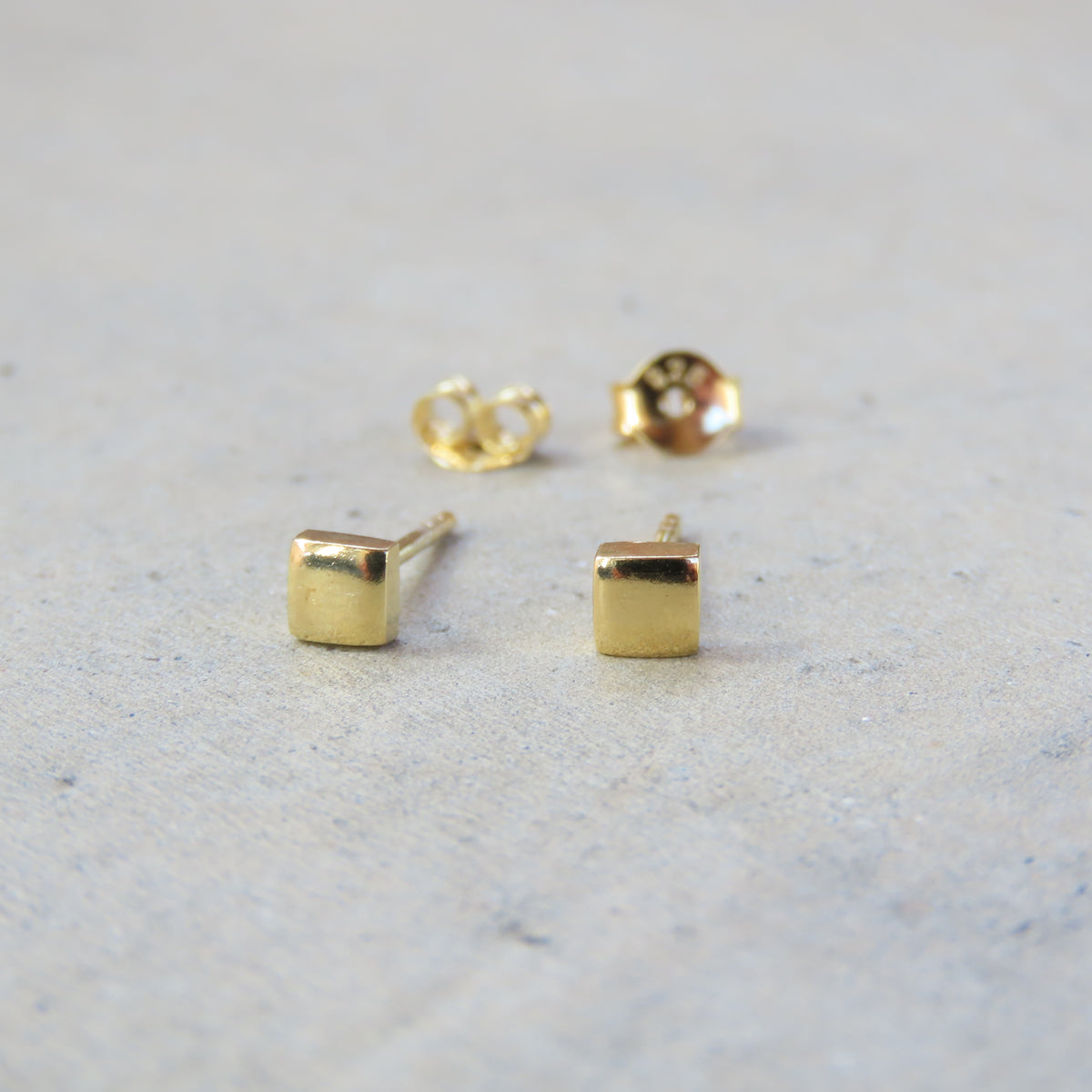 Abstract Studs: Gold Squares