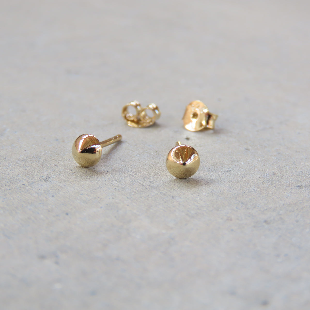 Abstract Studs: Gold Cones