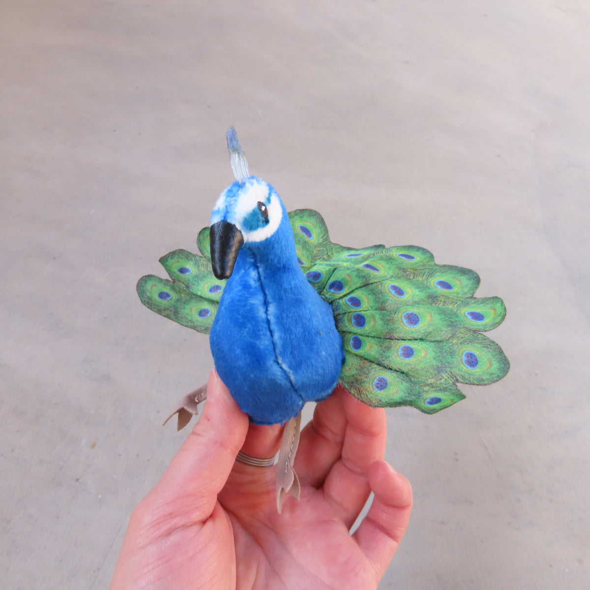 Finger Puppet: Mini Peacock