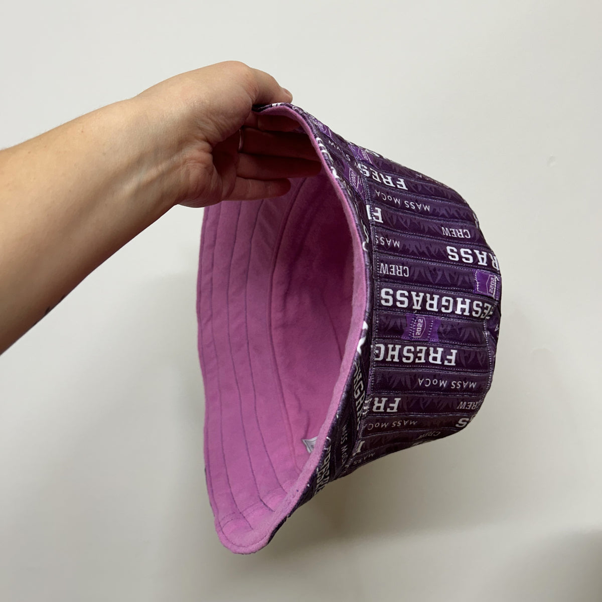 FreshGrass Wristband Bucket Hat: Purple w/Pink Lining