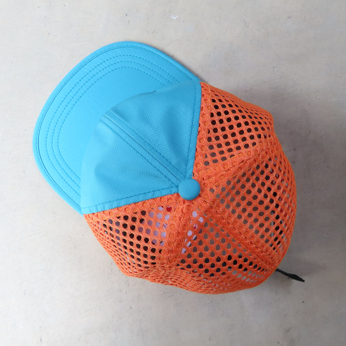 MASS MoCA Two-Tone Activewear Cap: Teal and Orange
