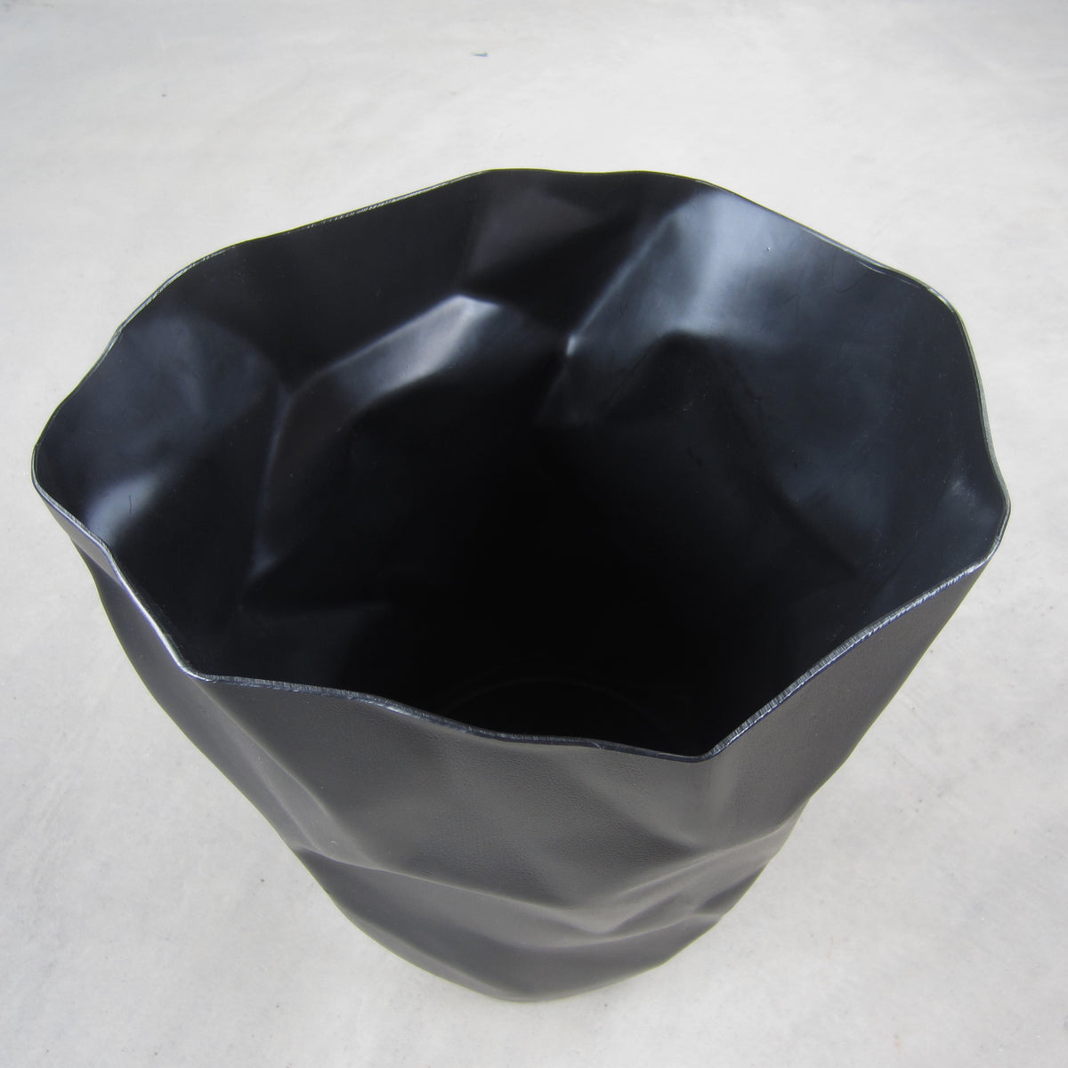 Bin Bin Wastebasket: Black