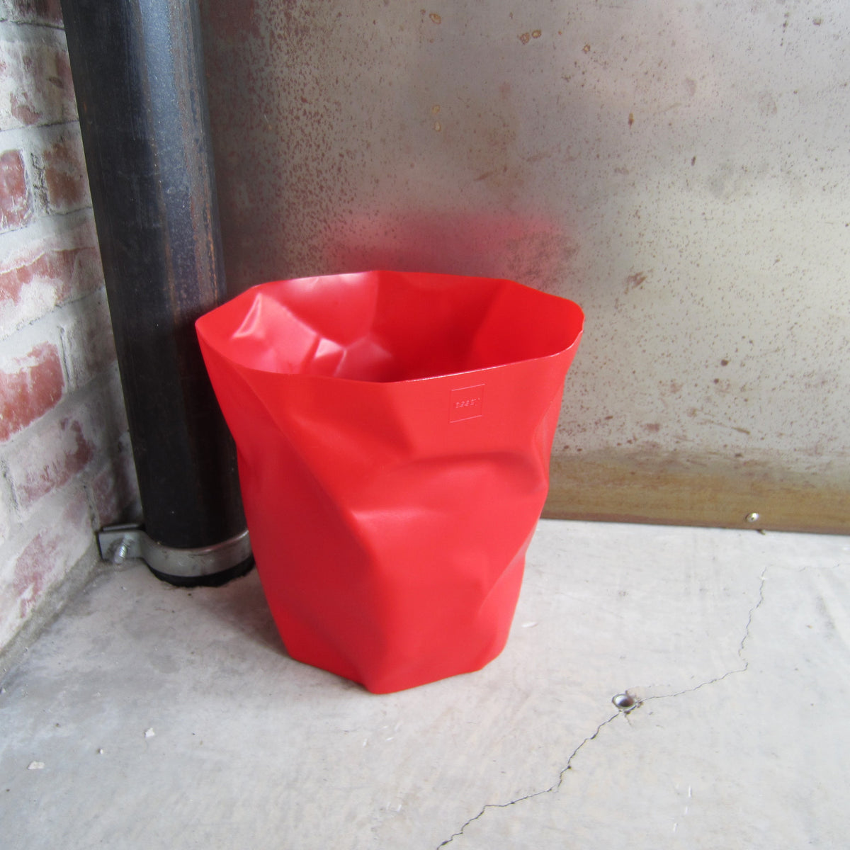 Mini Bin Bin Wastebasket: Red
