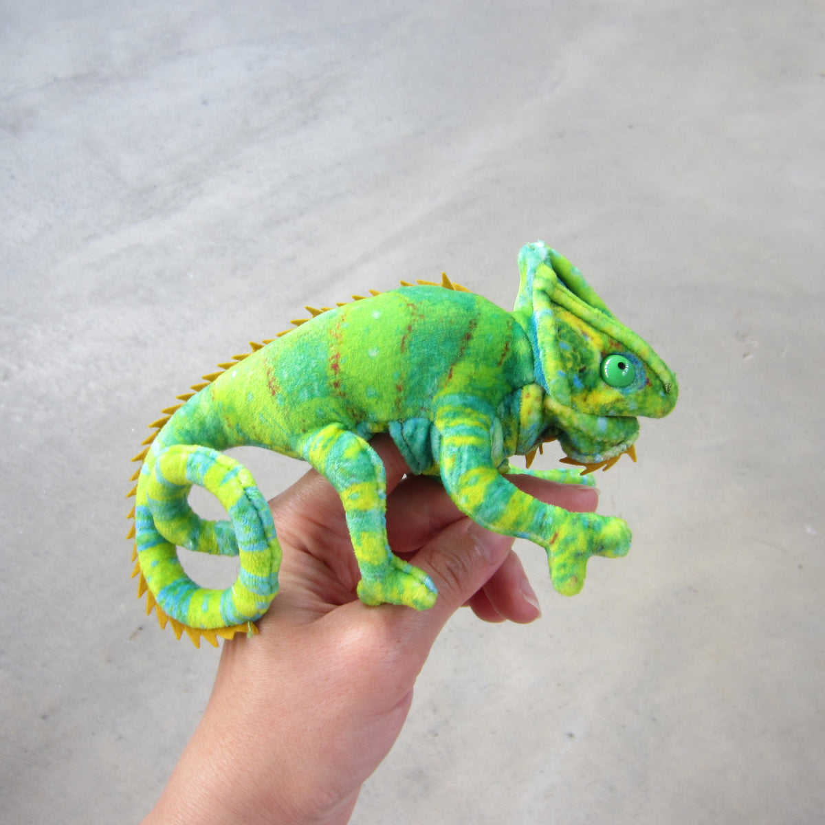 Finger Puppet: Mini Chameleon
