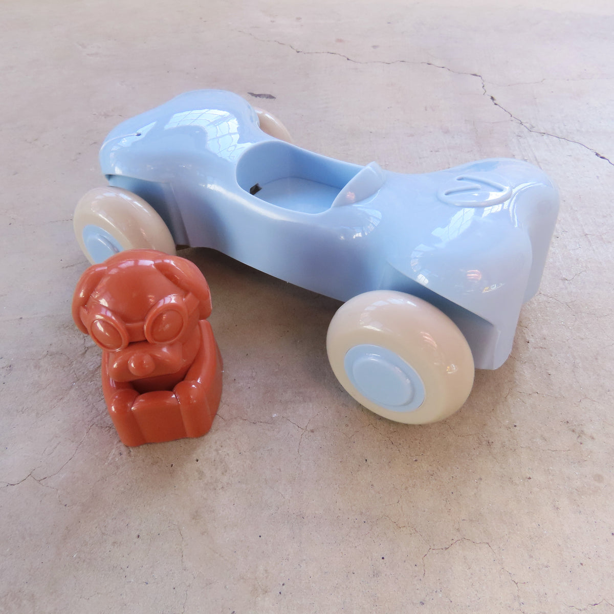 Recycled Plastic Vehicle: Dog Bone Racer