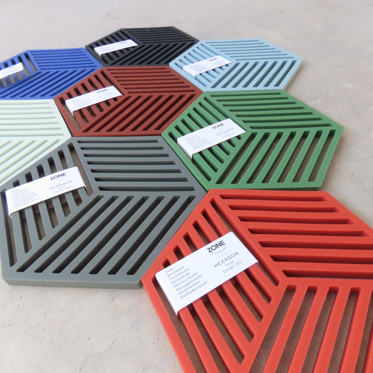 Hexagon Kitchen Trivet: Burgundy