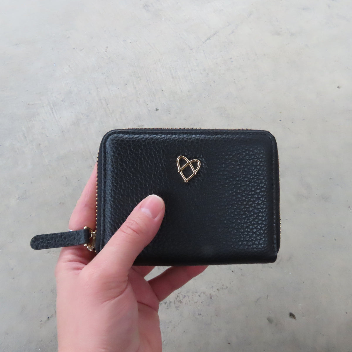 Bella Mini Wallet: Matte Black
