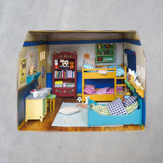 Cardboard Room: Kid's Bedroom